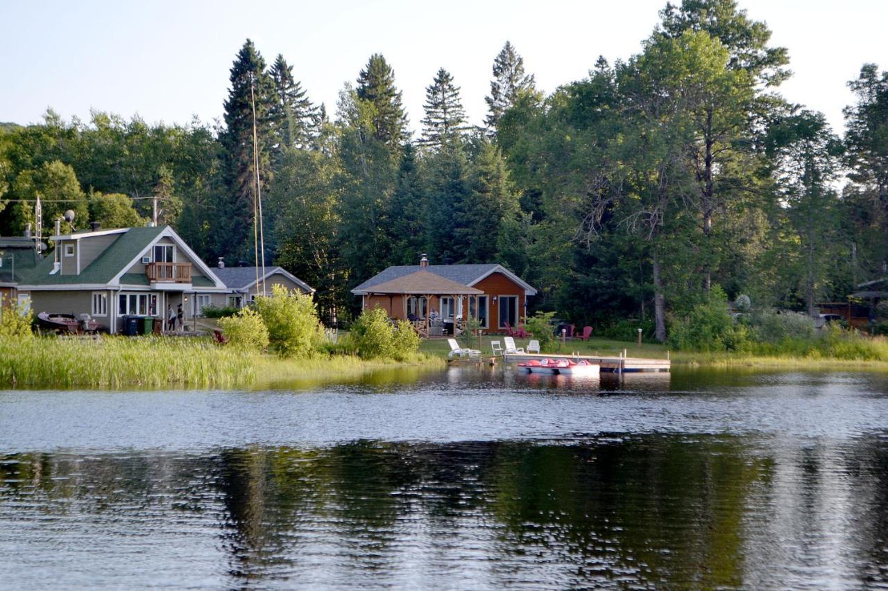 Les 4 Chalets - Le 605 Lac-Saint-Paul Екстериор снимка